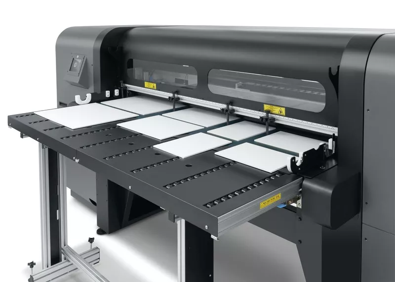 HP Scitex FB 550 printing multiple boards at once